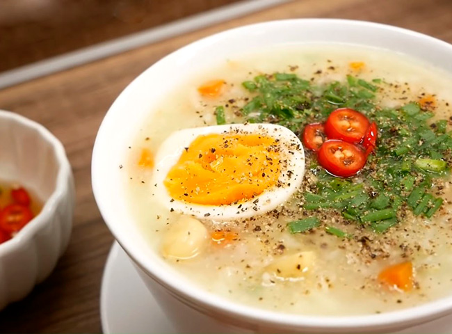 Cook congee with minced pork