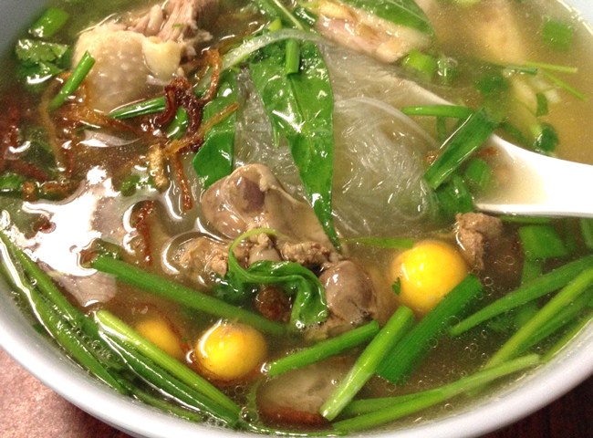Vietnamese cellophane noodle soup