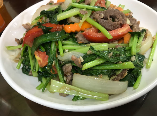 Stir fried vegetable with beef