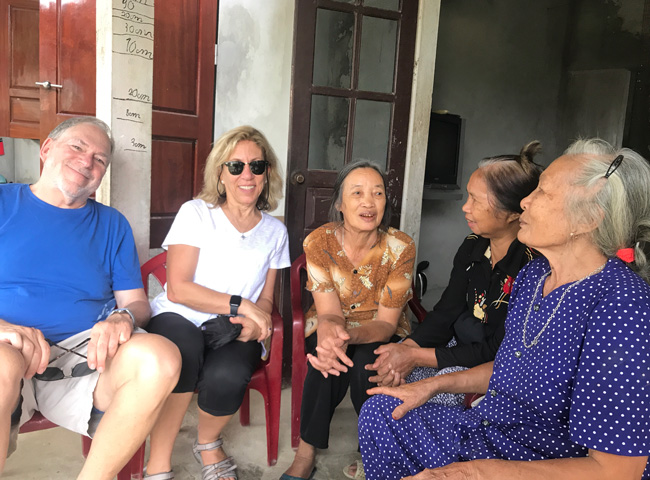 American with Viet ethnic people